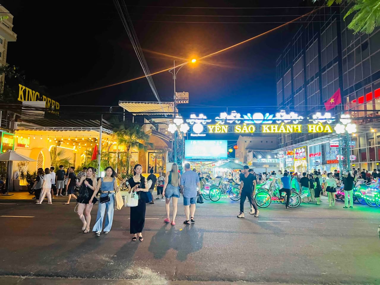 Bán nhà hẻm Hùng Vương đối diện chợ Đêm, hẻm phố đi bộ Nha Trang