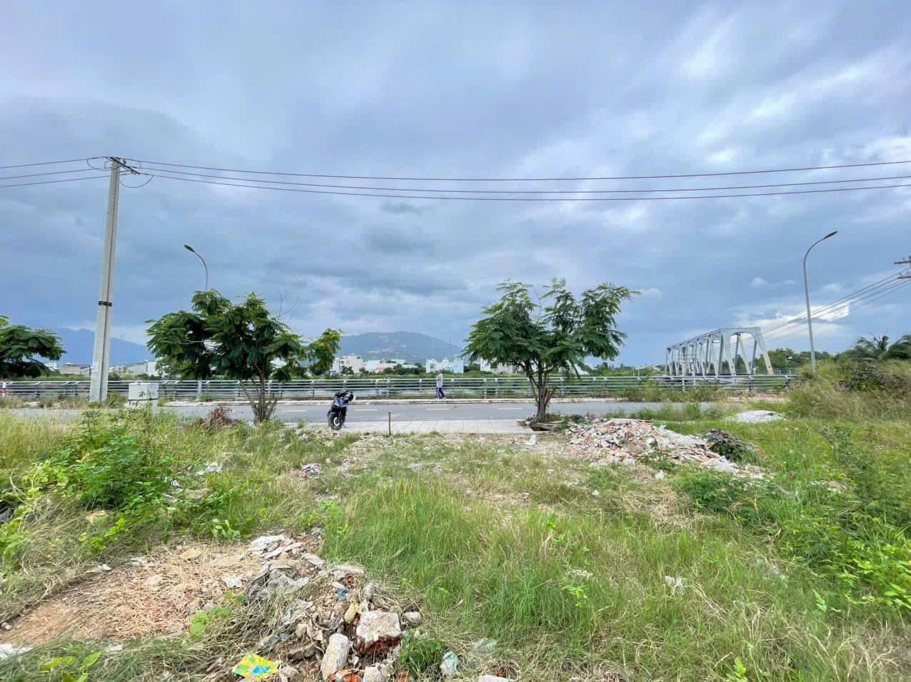 Bán lô đất TĐC Phước Hải,  Nha Trang View Sông, 2 mặt tiền đường 