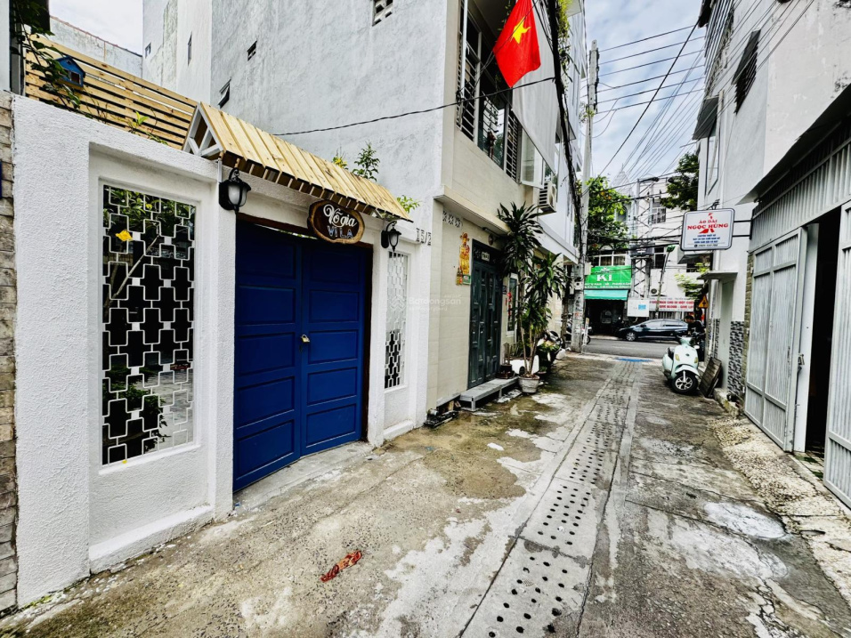 Bán nhanh căn nhà trung tâm TP Nha Trang, Hồng Bàng hẻm ô tô thông qua Bạch Đằng.