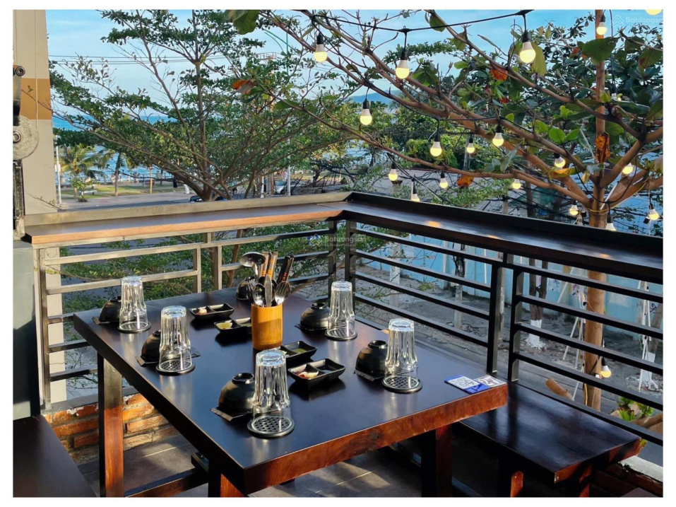 Bán nhà hàng cạnh biển ngay mặt tiền Củ Chi với Phạm Văn Đồng.