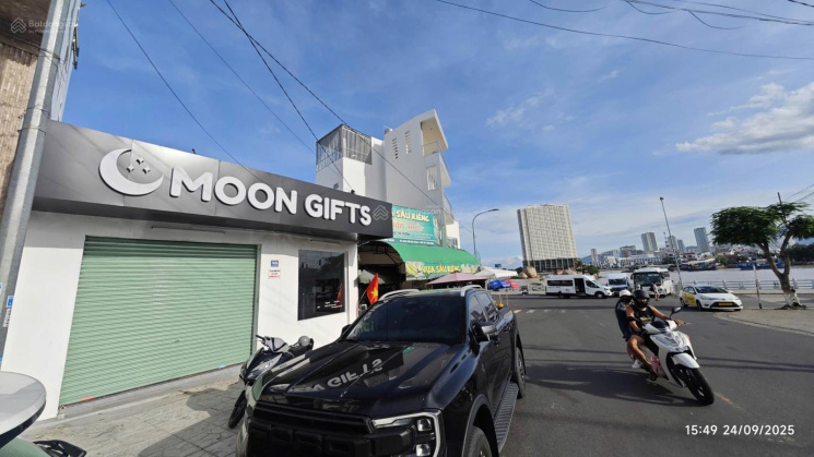 Bán nhà mặt tiền đường Bờ Kè, đối diện Tháp Bà Ponagar