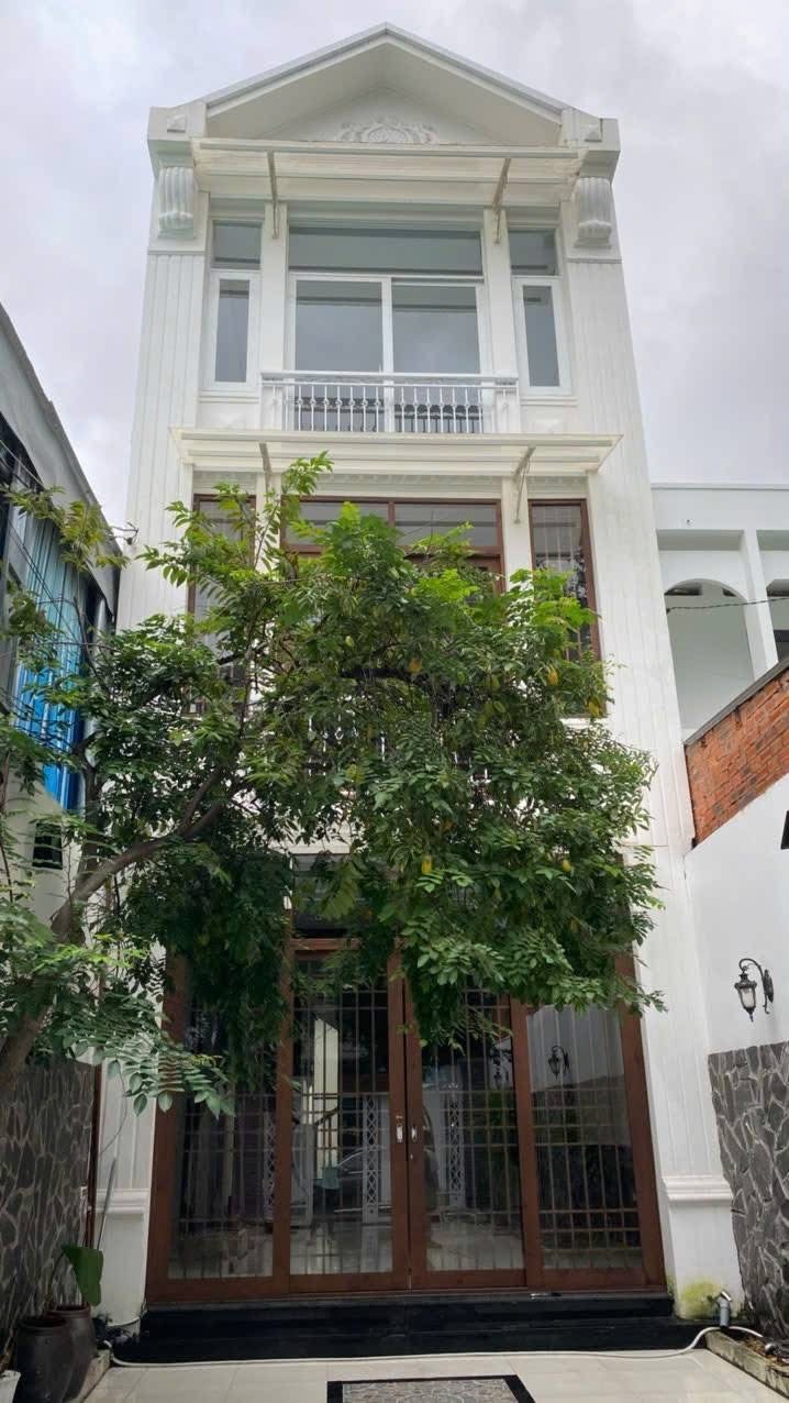 ☘️Nhà 3 tầng mặt tiền đường Nguyễn Thị Minh Khai, Nha Trang, cách Biển 700m, chỉ 3️⃣6️⃣,5️⃣ty