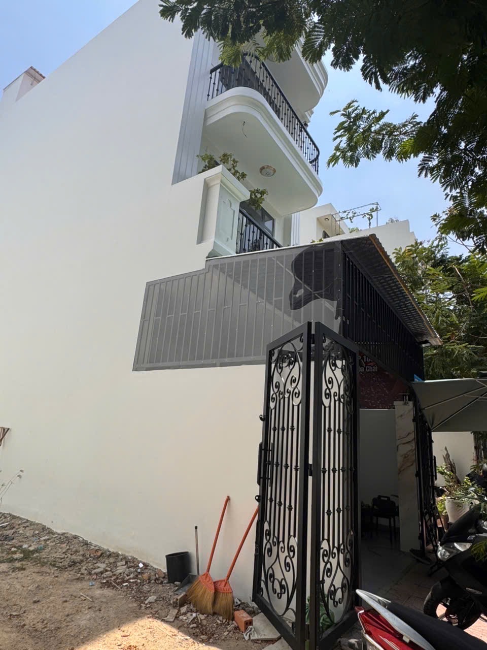 Bán nhà đẹp đường số 20 KĐT Hà Quang 2, Nha Trang