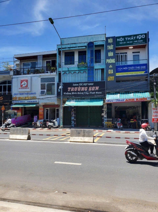 Bán nhà 3 tầng mặt tiền đường Lê Hồng Phong, Phước Hoà, Nha Trang ngang 5m