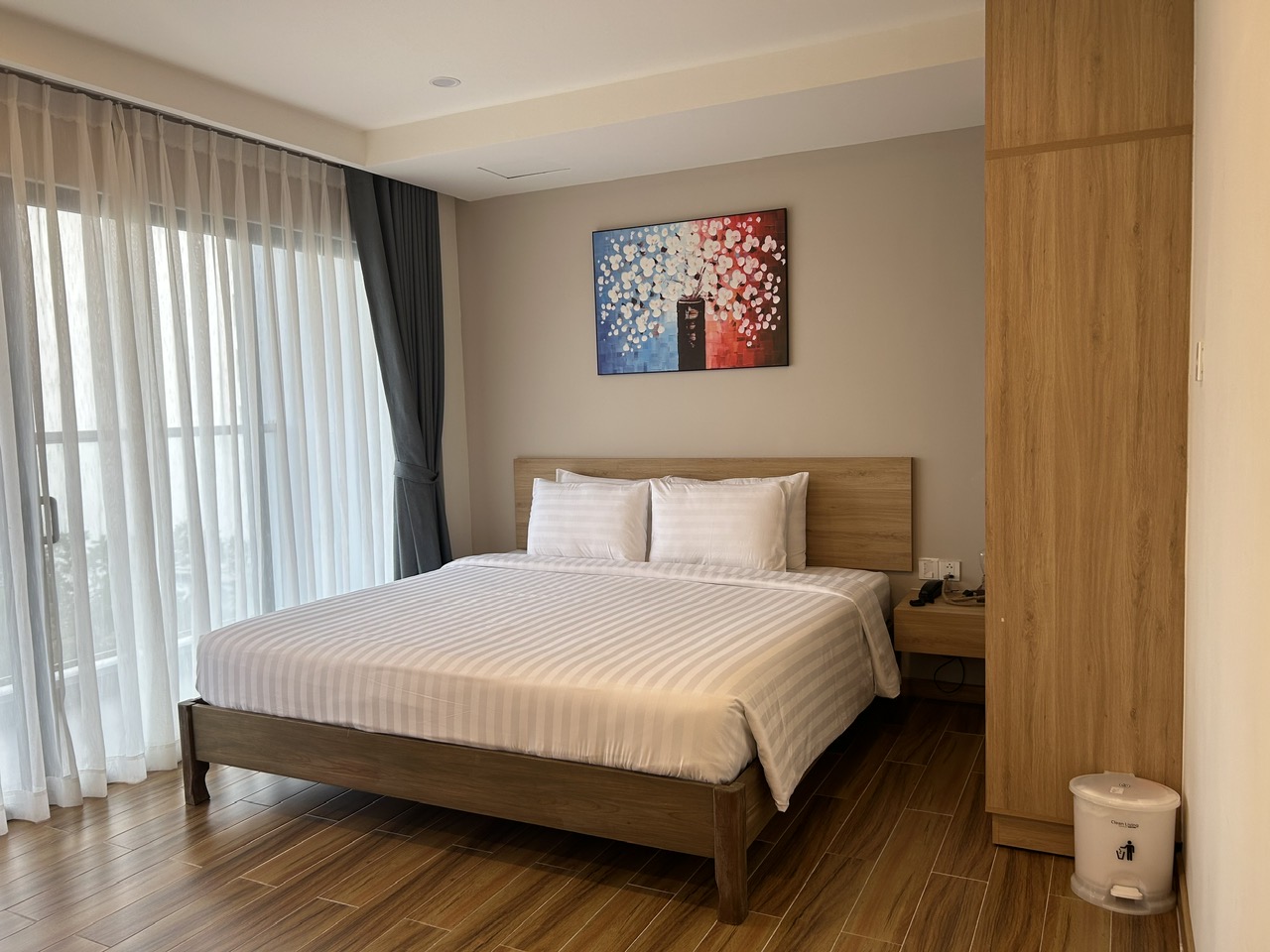 Bán nhà Hẻm 64 Trần Phú, đi bộ ra Quảng Trường, dòng tiền ổn định, 16 phòng giá chỉ 29 tỷ