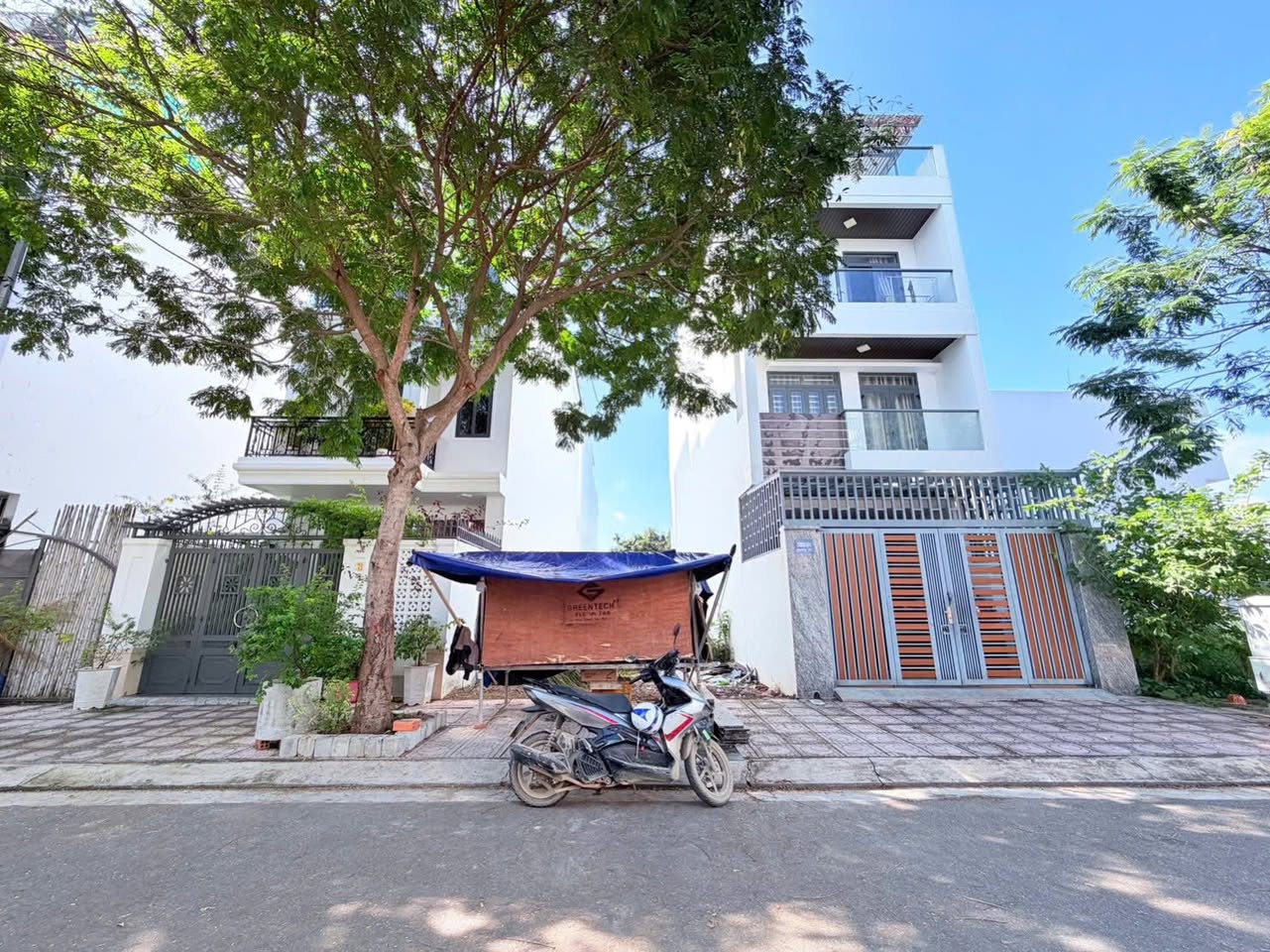 Bán lô sạch đẹp 100m2 KĐT Hà Quang 2 giá tốt nhất thị trường 6.3 tỷ