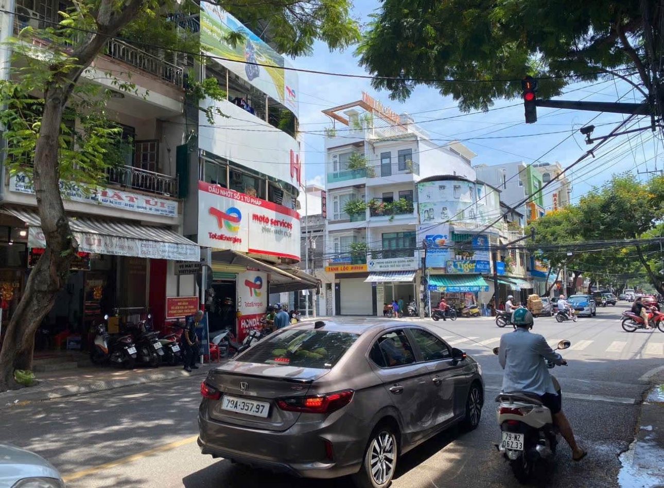 Bán căn nhà góc đường Ngô Gia Tự, Hồng Bàng, Nha Trang