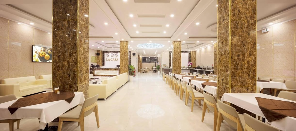 Bán khách sạn 3 sao View Biển Hòn Chồng, Nha Trang, cách Biển 300m