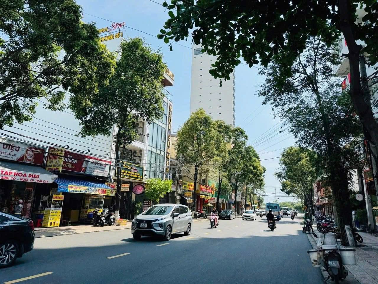 Bán đất đường Hoàng Diệu, Nha Trang, cách Biển 500m giá 170tr/m