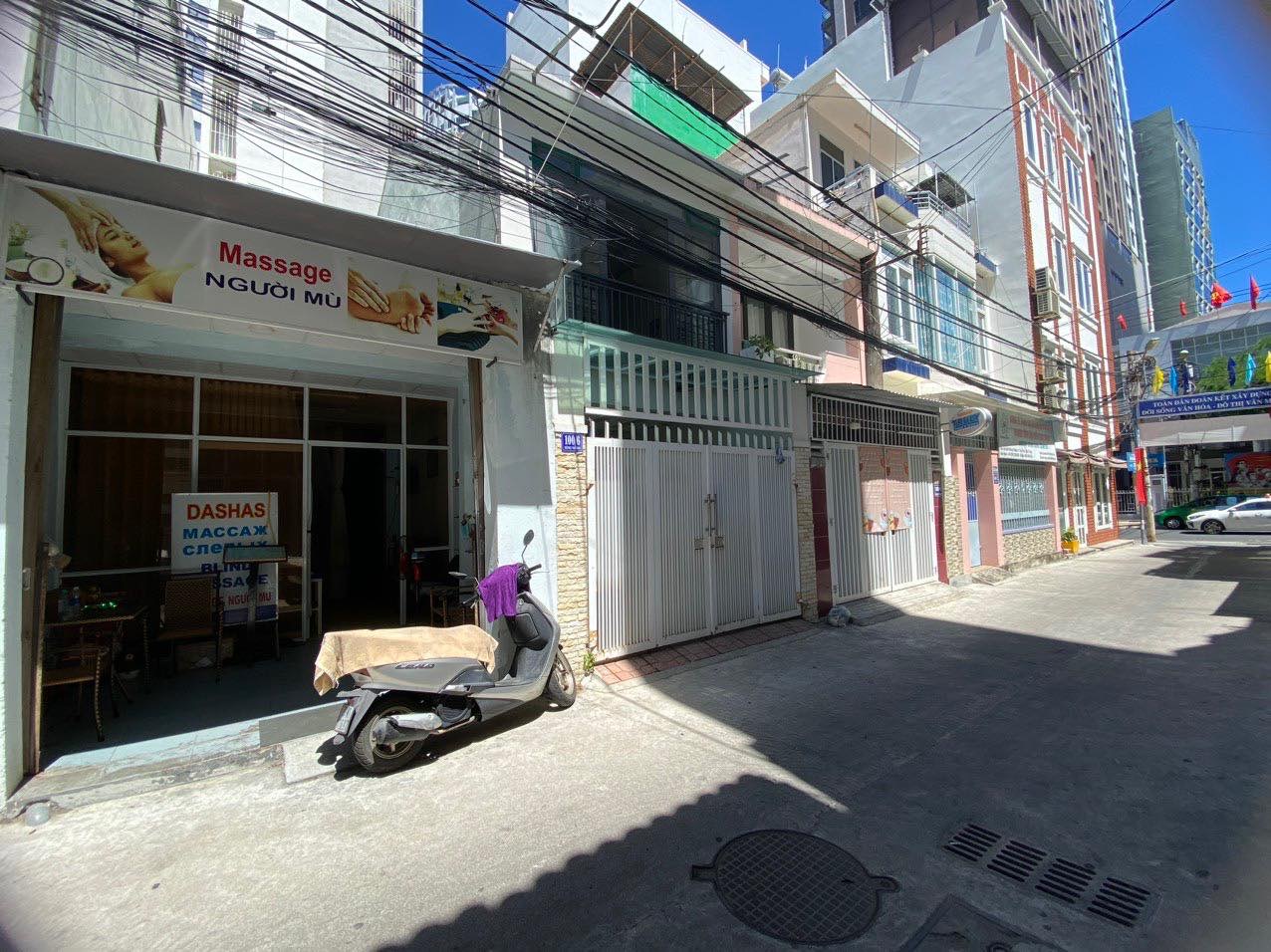 Bán nhà cấp 4 hẻm ô tô Hùng Vương, Nha Trang, cách Biển 300m