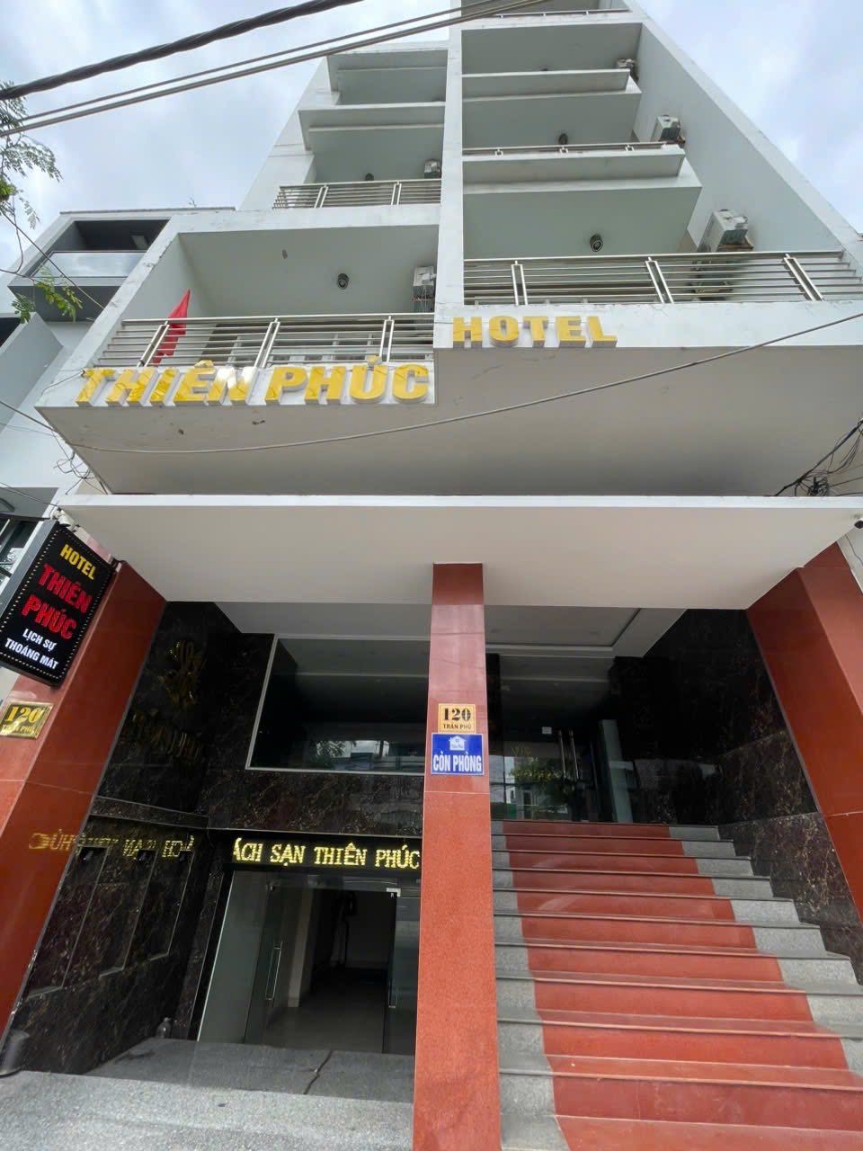 Bán khách sạn 20 phòng mặt đường Trần Phú, Vĩnh Nguyên, Nha Trang