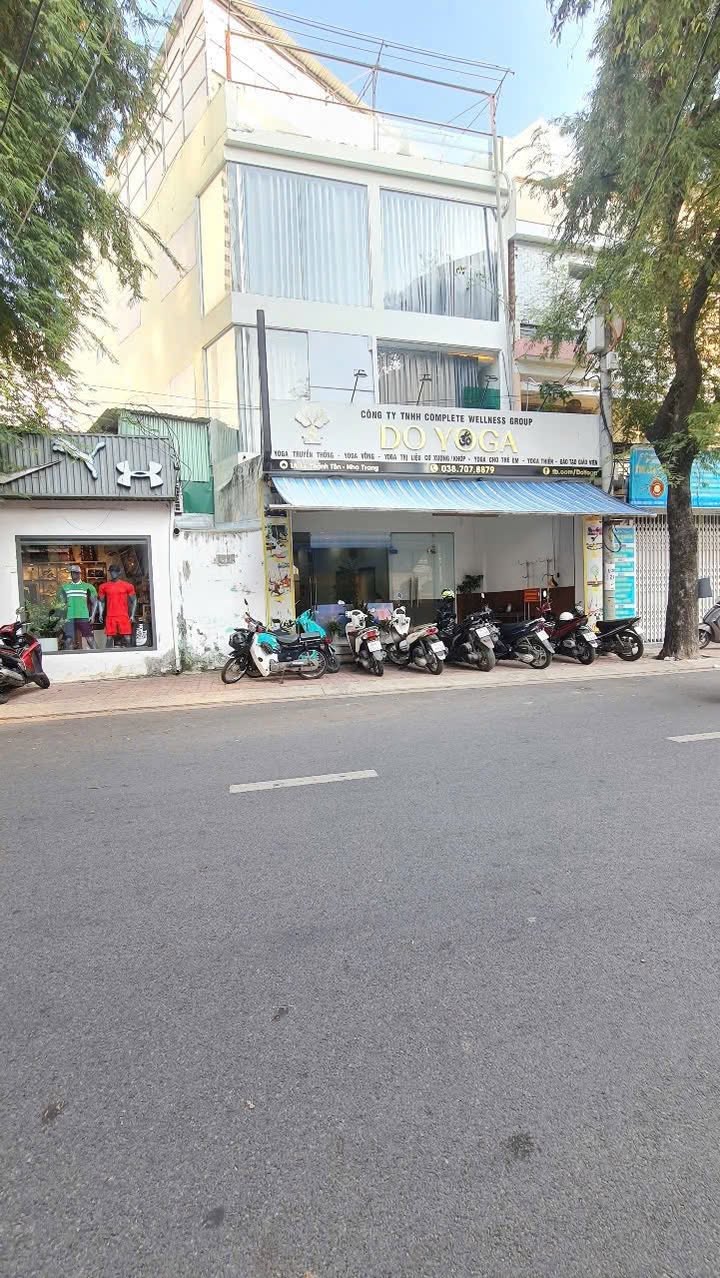 Bán nhà 3 tầng 2 mặt tiền đường Phan Chu Trinh- Nha Trang