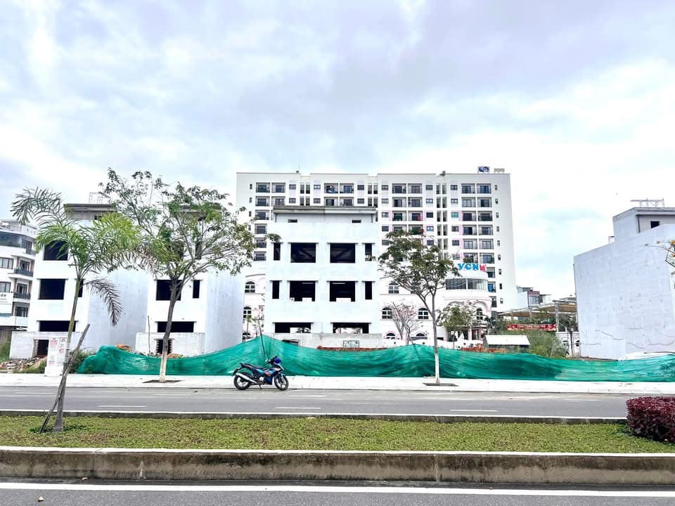 Bán Lô sạch đẹp đường A1 VCN Phước Long 2