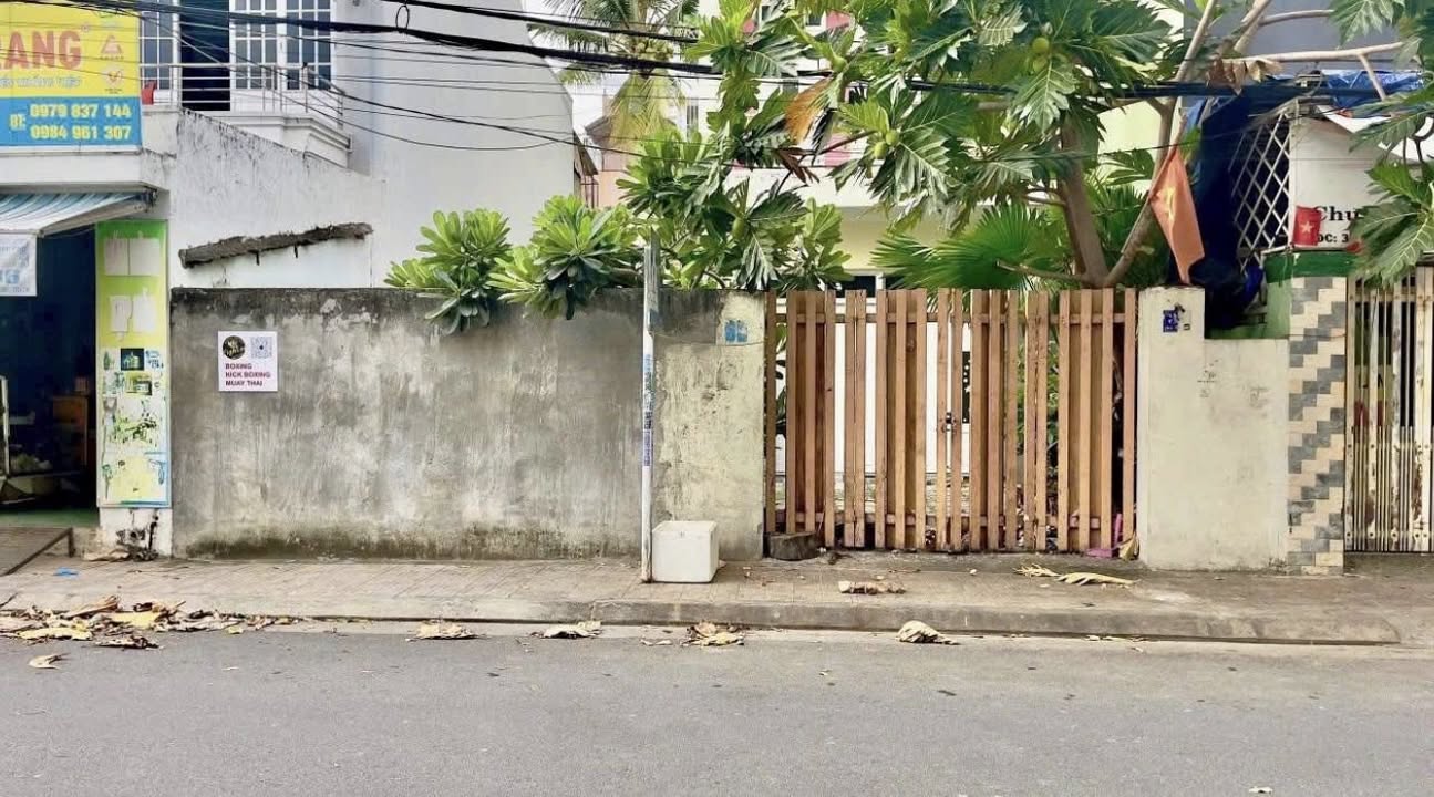 Bán đất mặt tiền đường Phạm Ngọc Thạch, cách Biển Hòn Chồng 200m