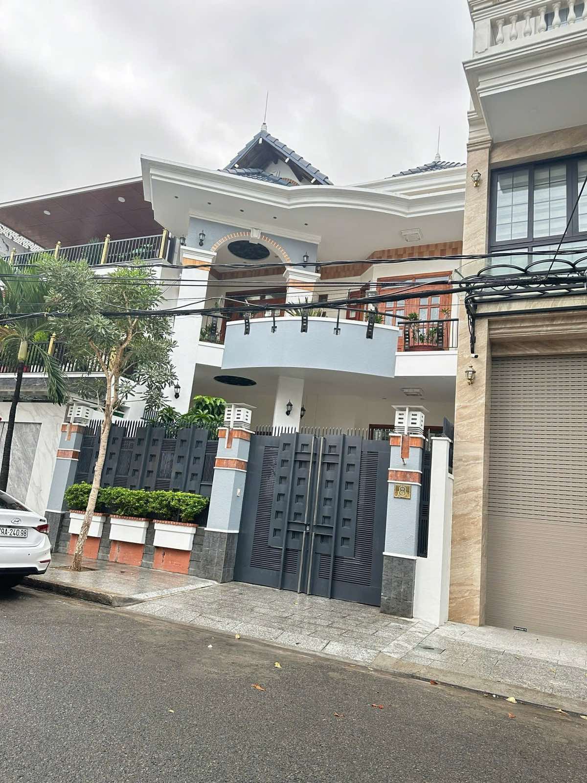 Bán Biệt thự mặt tiền đường Cổ Loa, Nha Trang