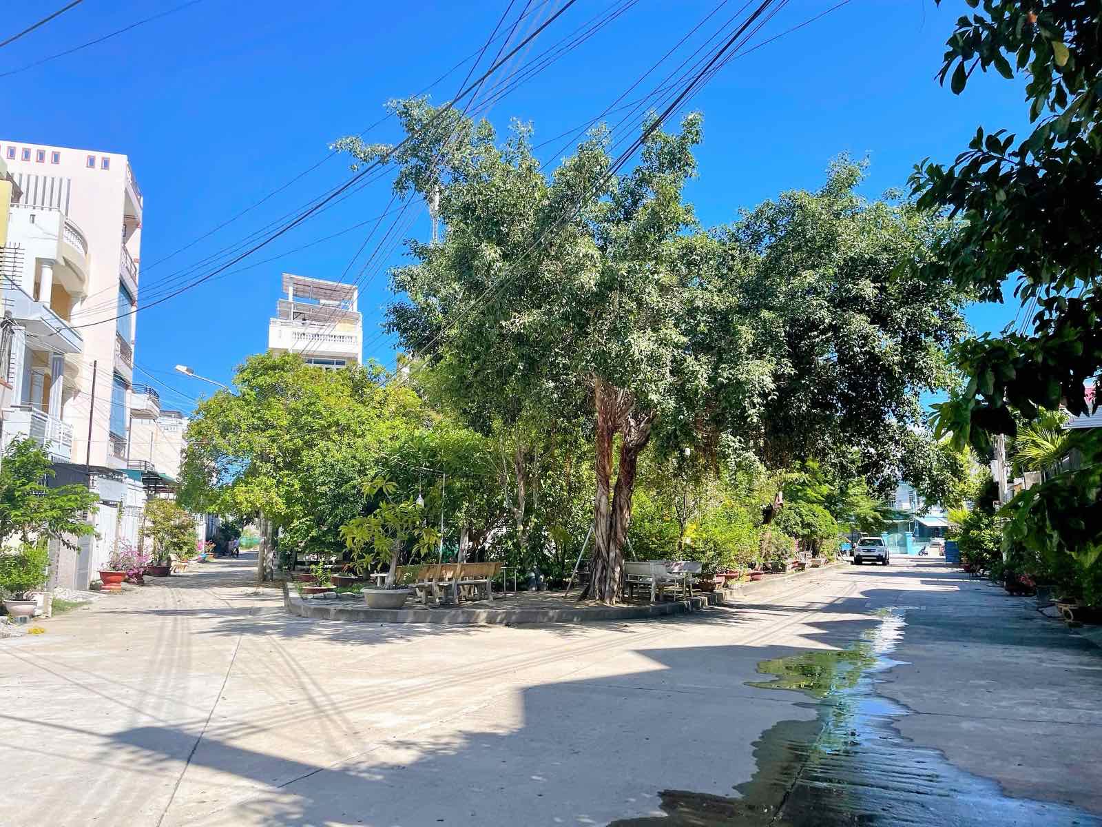 Bán Nhà 3 Tầng ngay công viên Hòn Xện, Vĩnh Hoà Nha Trang