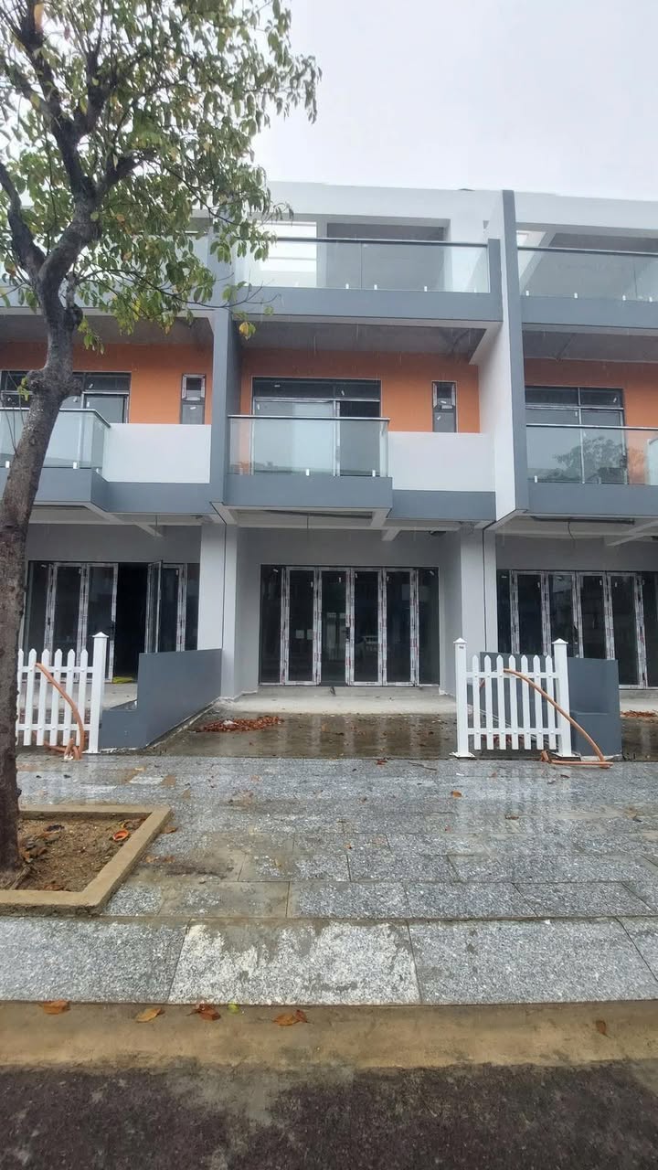 Bán nhà thô 3 tầng Gói 8 Khu đô thị Mỹ Gia, Nha Trang