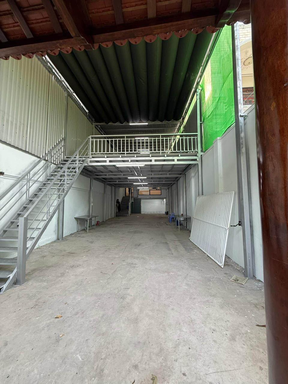 Cho thuê mặt bằng rộng nguyên căn mặt tiền đường Bửu Đoá - Phước Long ngay chợ