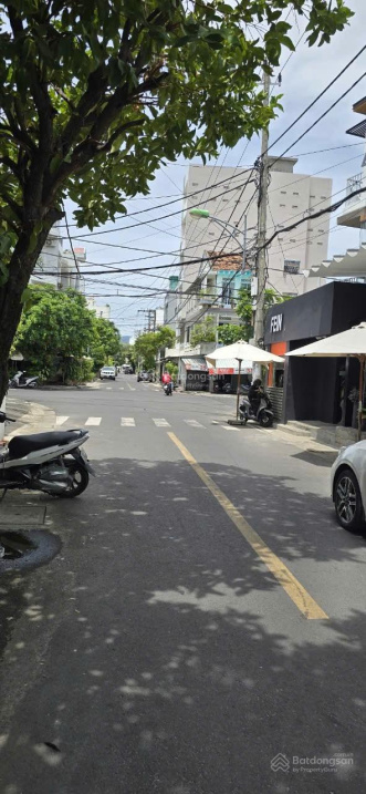 Bán nhà 3 tầng mặt tiền đường Tản Viên, Nha Trang giá tốt