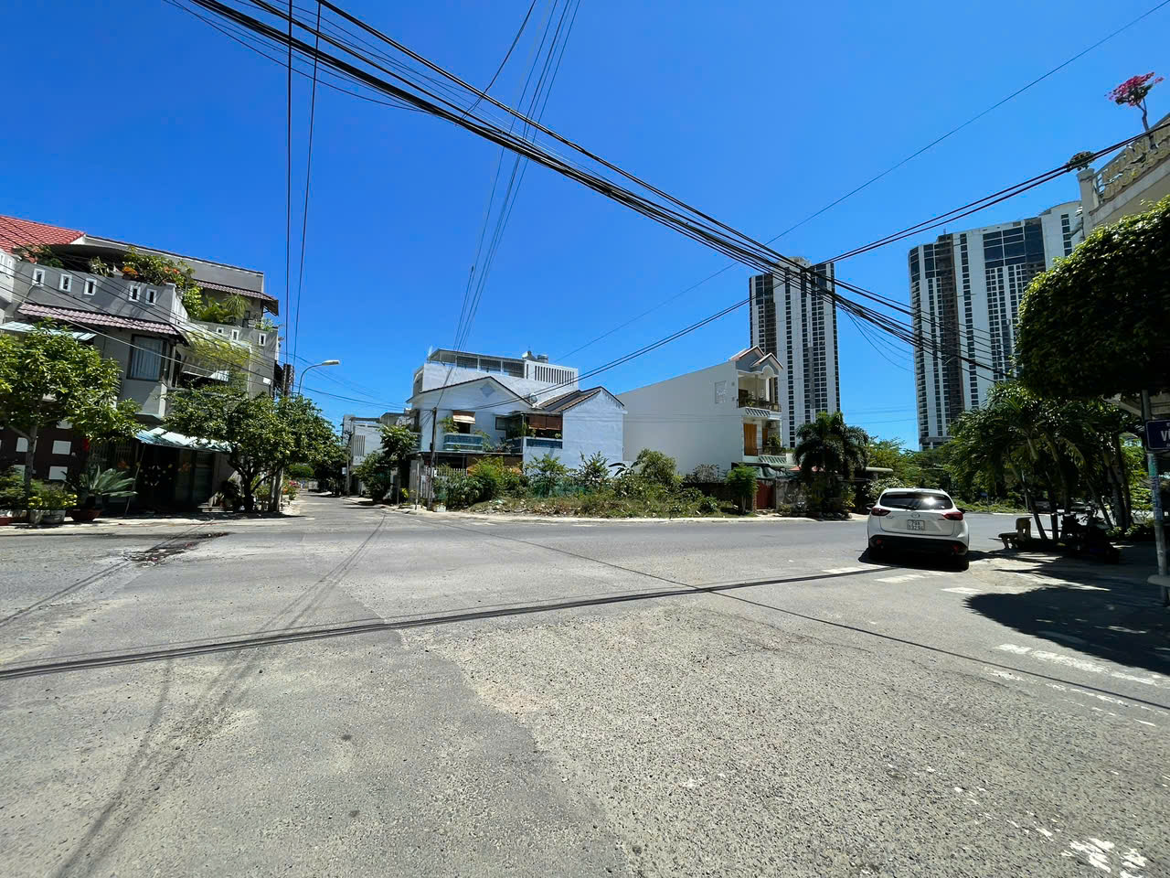 Bán lô đất đường Vũ Hữu Hòn Xện - Nha Trang. Dt 80m2. Giá 5.6ty