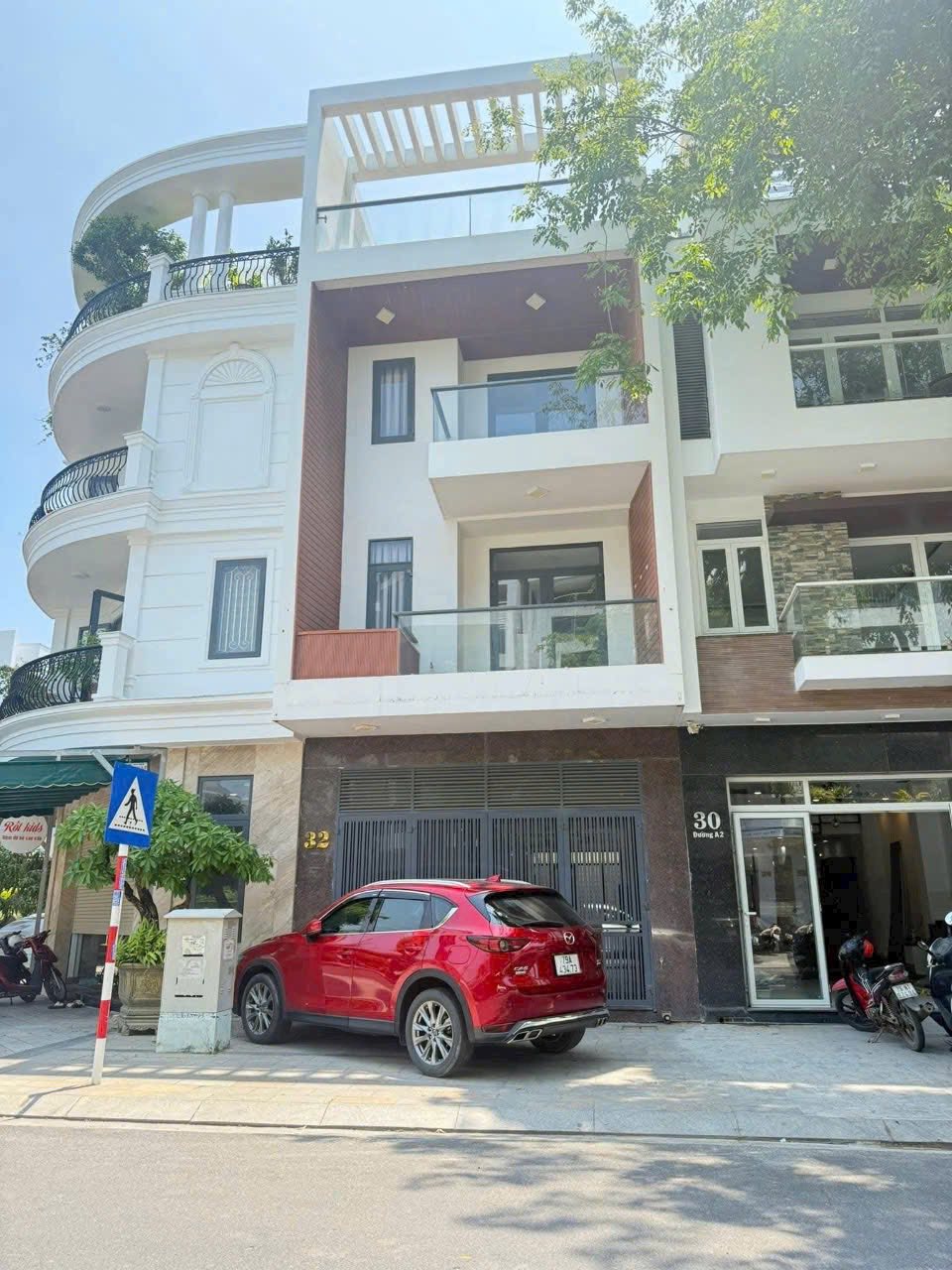 Bán Nhà 4 tầng mới mặt tiền đường A2 ( Văn Tiến Dũng ) KĐT VCN Phước Hải, Nha Trang