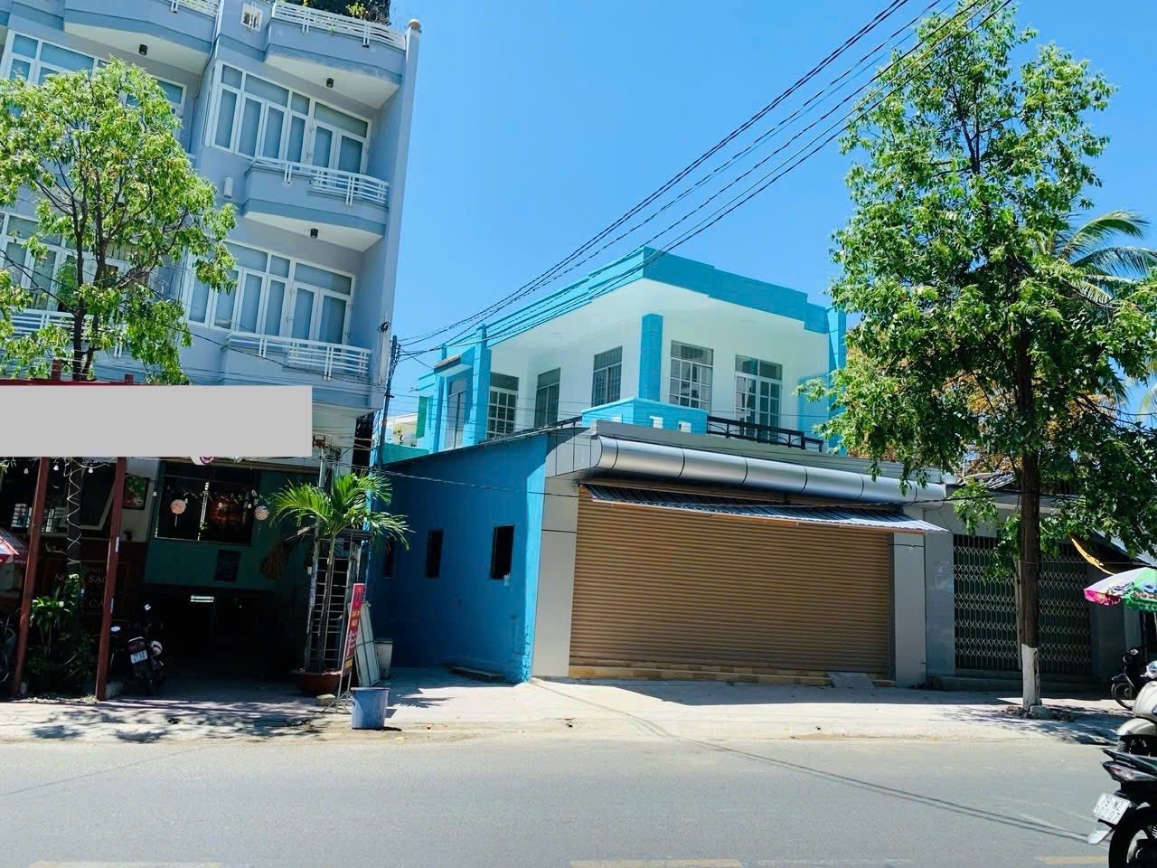 Bán căn nhà sát biển chỉ 70m giá tốt, mặt tiền đường Tôn Thất Tùng