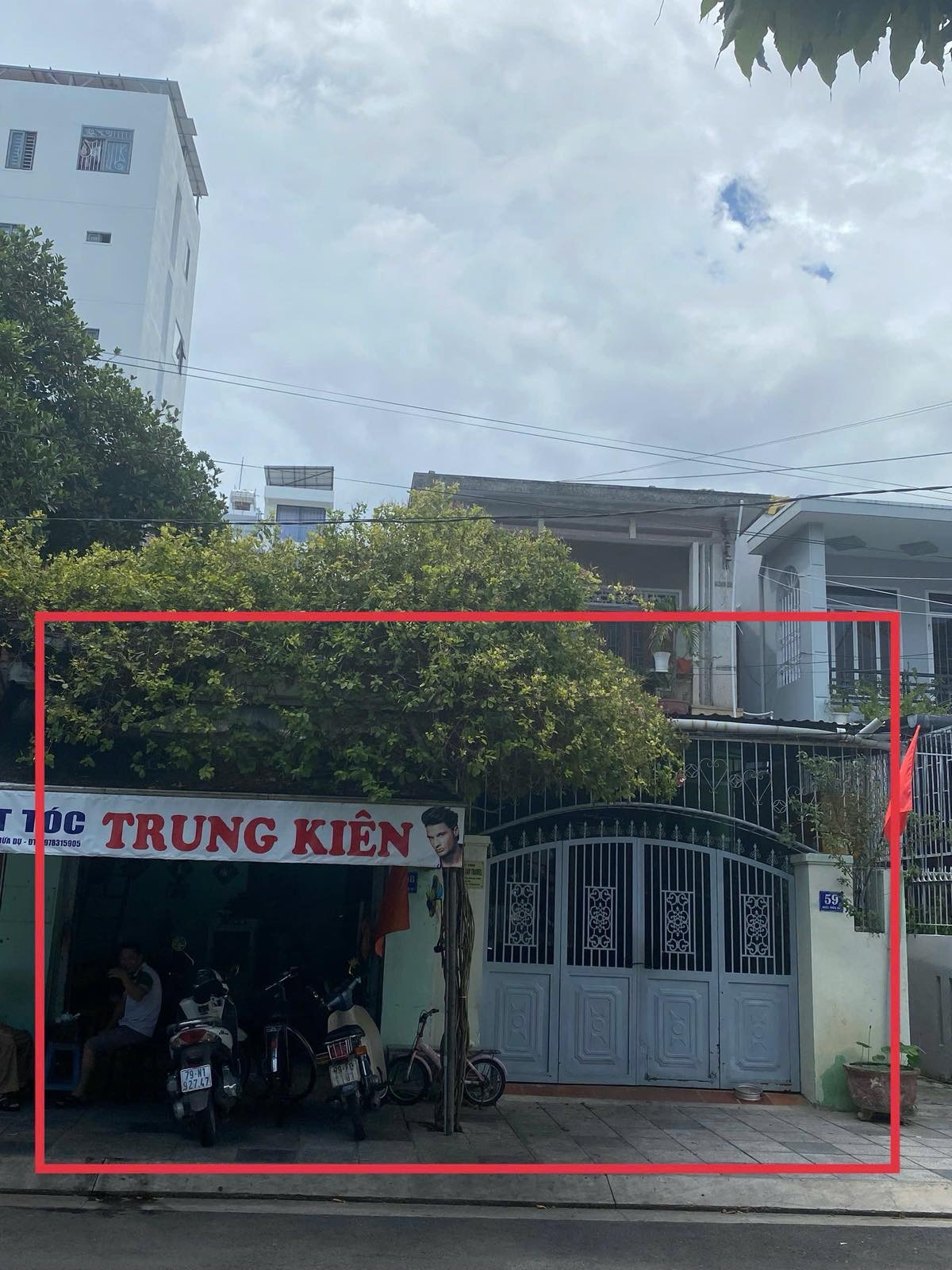 Bán mặt tiền đường Khúc Thừa Dụ, Phước Long, Nha Trang ngang 8m