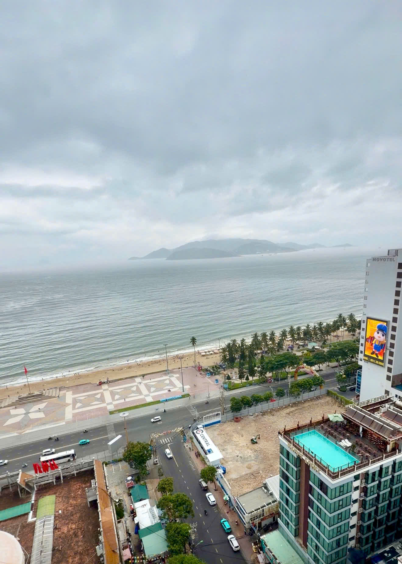 Bán căn rẻ quạt view biển Panorama - Nha Trang. Dt 52m2. Giá 4 tỷ.