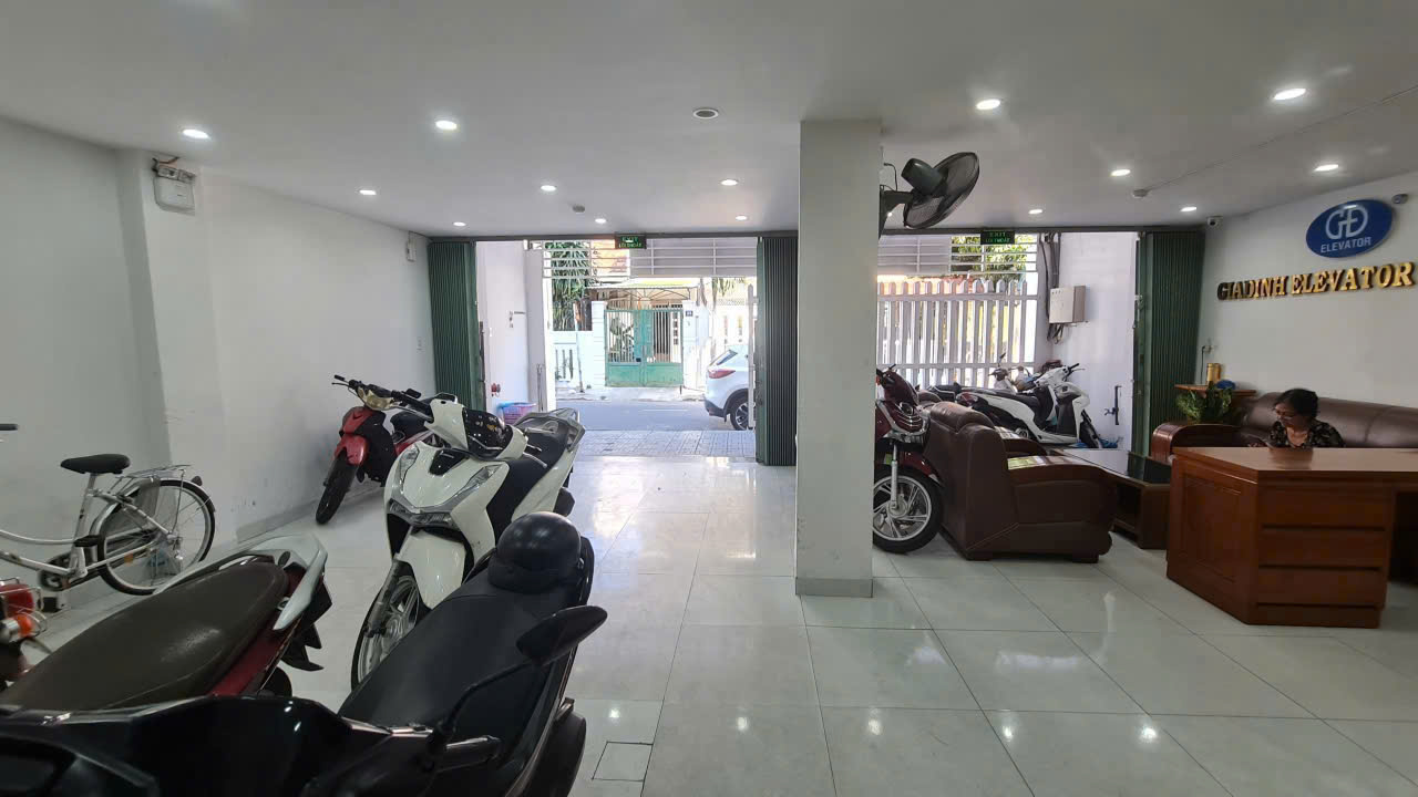 Toà căn hộ 7 tầng mặt tiền Hoa Lư, ngang 8m, cách biển Trần Phú: 700m. Dt 92.4m2. Giá 22ty