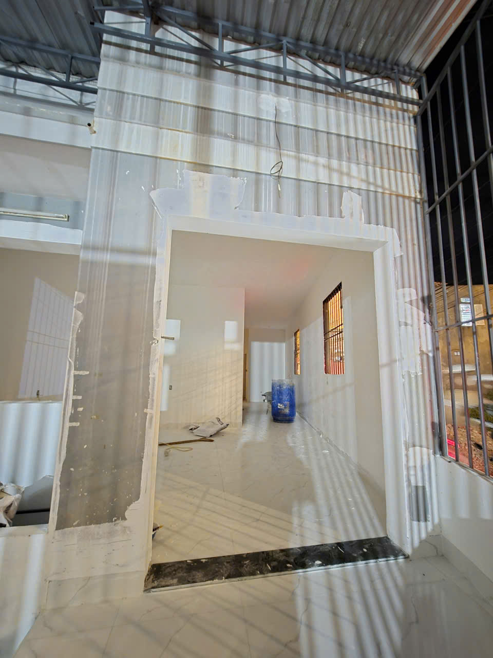 [ Nhà mới góc 2 mặt tiền Đặng Lộ _ 2 tỷ 850 triệu ] *** Cách biển Hòn Chồng : 1km ***