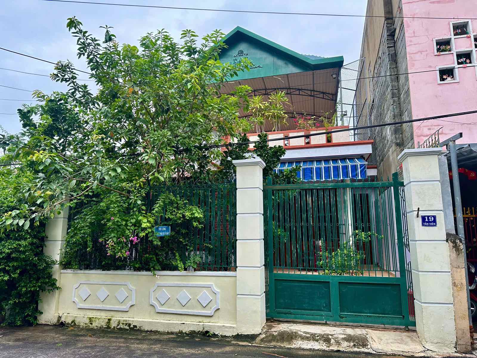 Bán Đất Tặng Nhà mặt tiền đường Tản Viên, cách biển Nha Trang chỉ 2km