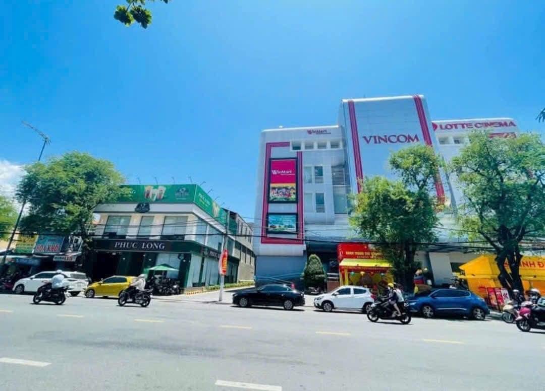 Bán nhà 2 tầng mặt tiền đường Thái Nguyên, Nha Trang 120m2