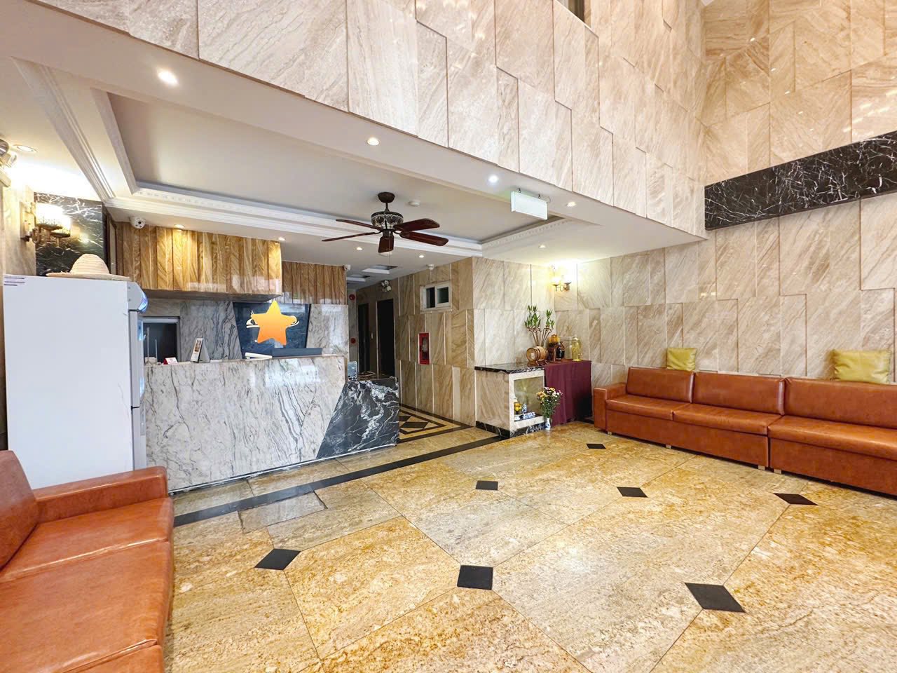 Bán khách sạn hẻm Trần Phú, Nha Trang chỉ 58 tỷ