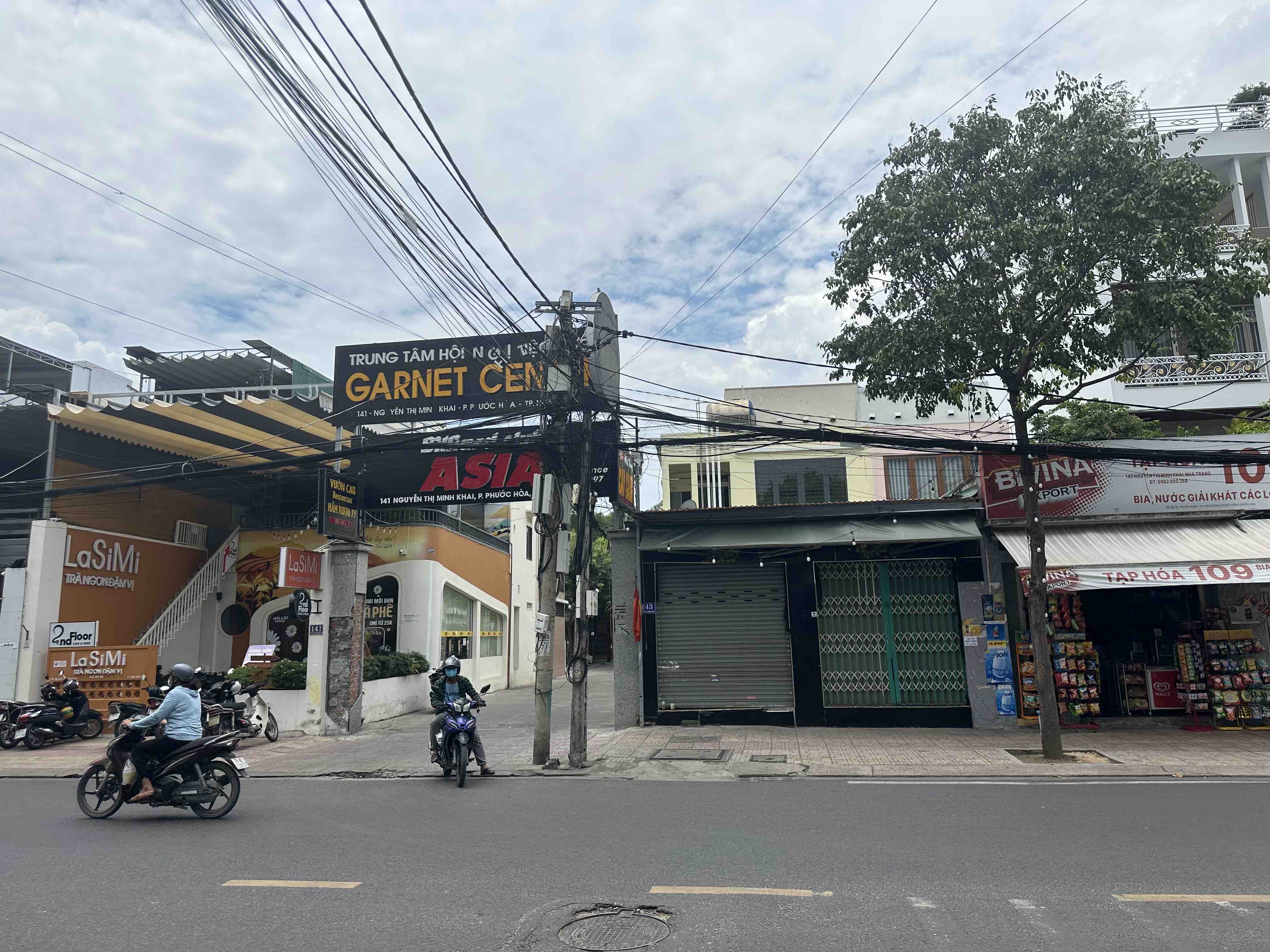 Bán nhà căn góc 2 mặt tiền đường Nguyễn Thị Minh Khai, Nha Trang 171m2