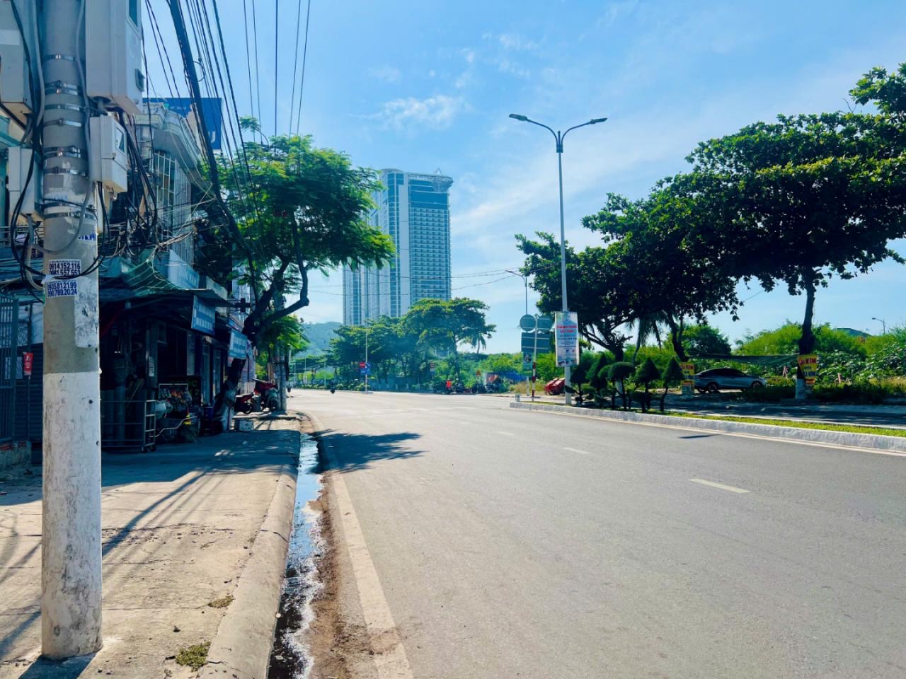 Bán lô góc mặt tiền đường Phạm Văn Đồng, Nha Trang