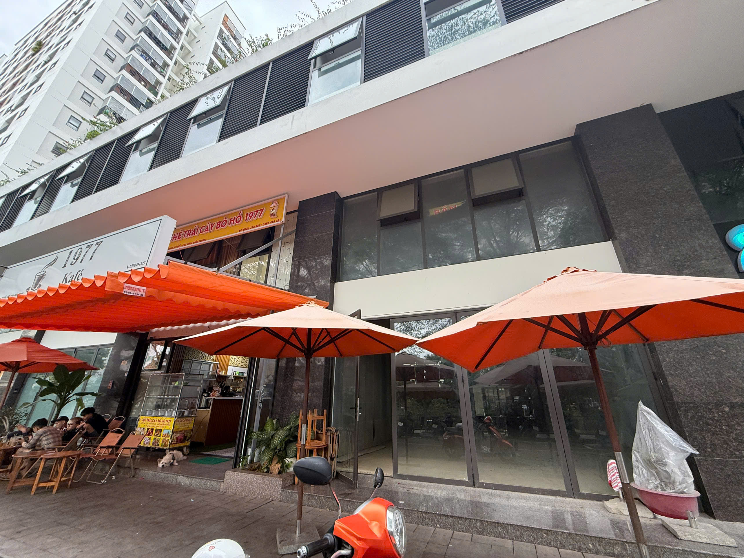 BẤT ĐỘNG SẢN VIEW HỒ XUNG QUANH LÀ CHUNG CƯ CAO CẤP - MỘT BĐS KHAN HIẾM. Dt 227.8m2. Giá 8.7ty