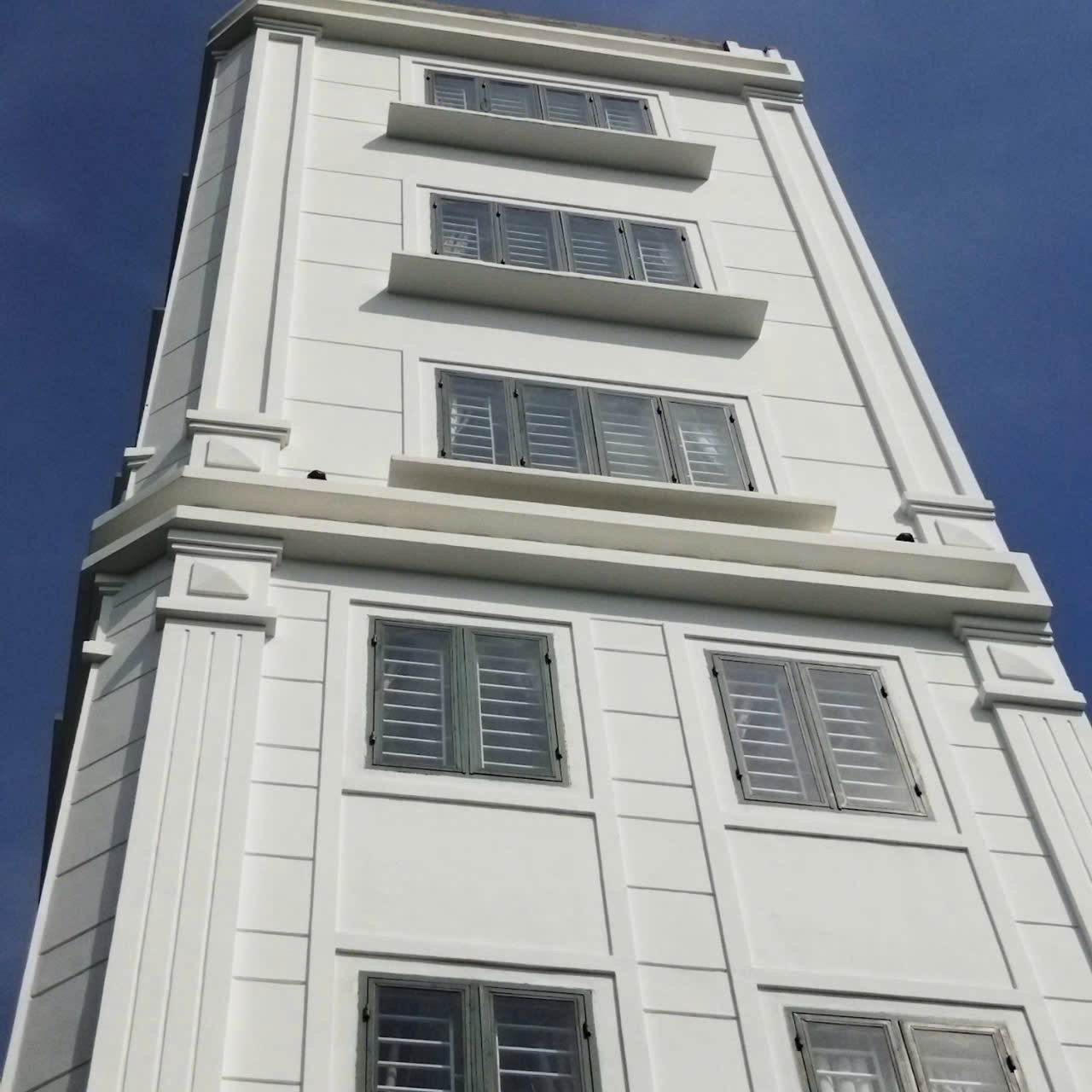 Bán toà nhà Căn hộ 12 Phòng hẻm đường Lê Hồng Phong, Nha Trang, 50tr/ tháng