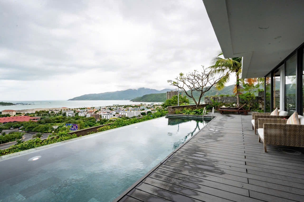 Bán biệt thự B6 Anh Nguyễn ( ocean font villas ) view biển Nha Trang