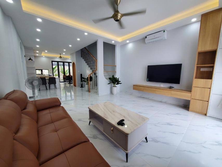 Bán nhà mới 3 tầng Gói 8 Mỹ Gia. Nội thất siêu đẹp