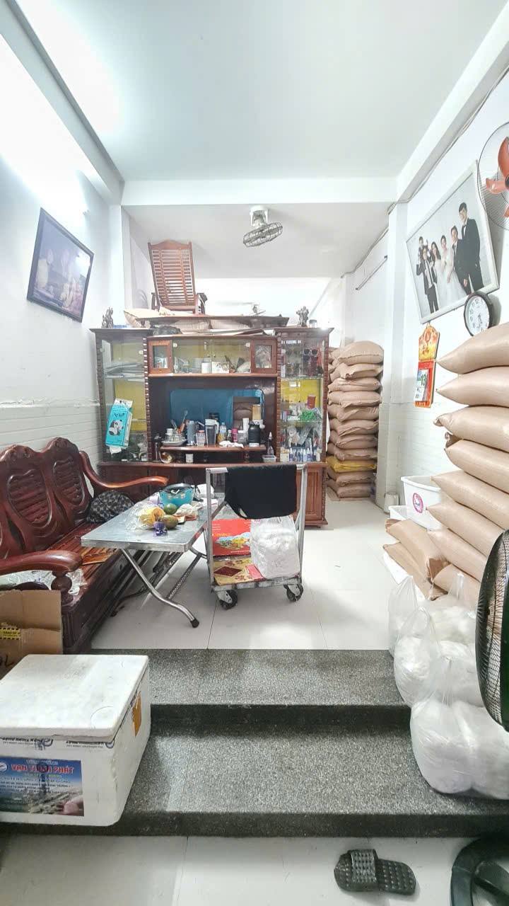 Bán Nhà 3 tầng mặt tiền đường Trương Định, Nha Trang - Giá 7,5 Tỷ