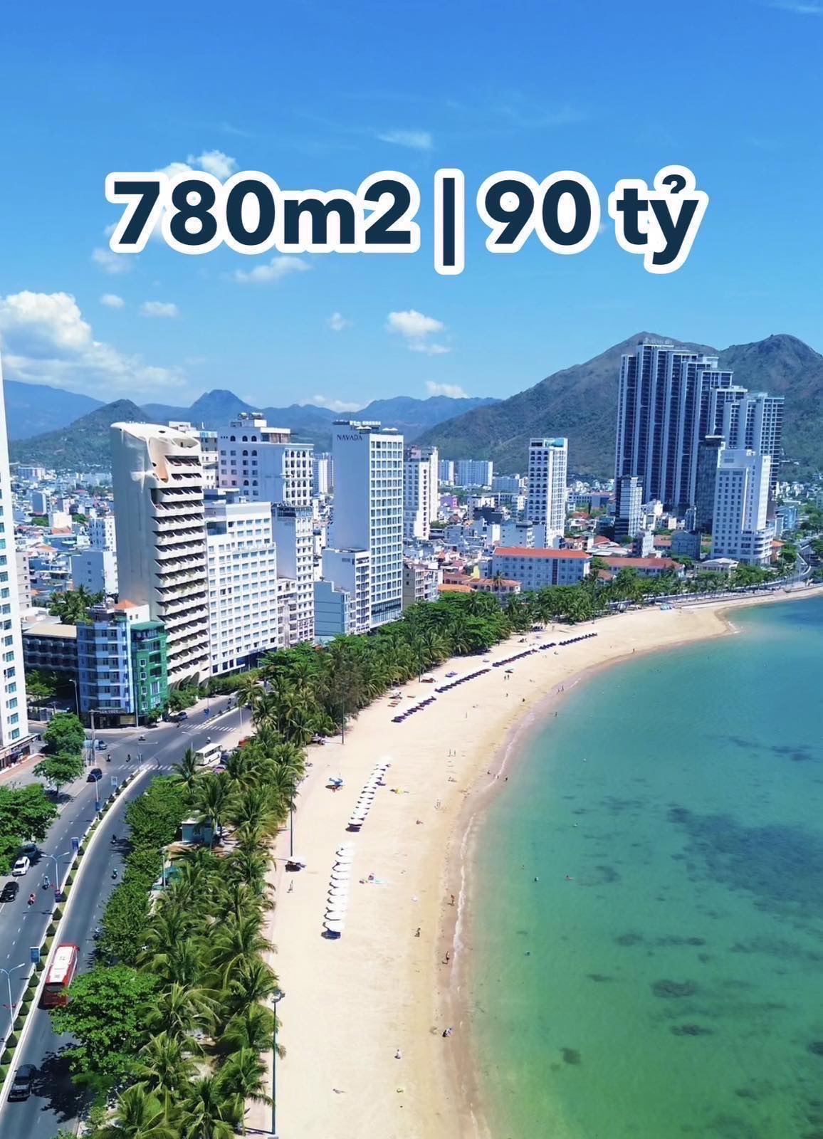 Bán nhà mặt đường Bãi Dương, cạnh Bãi tắm Hòn Chồng