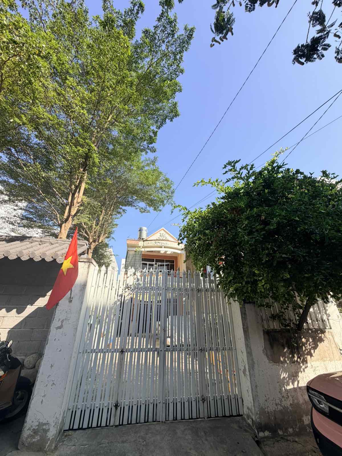 Bán nhà mặt tiền đường Nhị Hà, Nha Trang Cách biển 1km