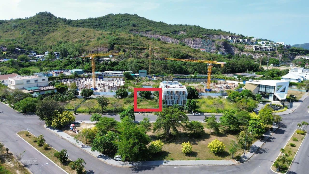 Bán nhanh lô đất 2 Mặt tiền đường 32m, An Viên Nha trang. 585m2, giá 95tr/m2