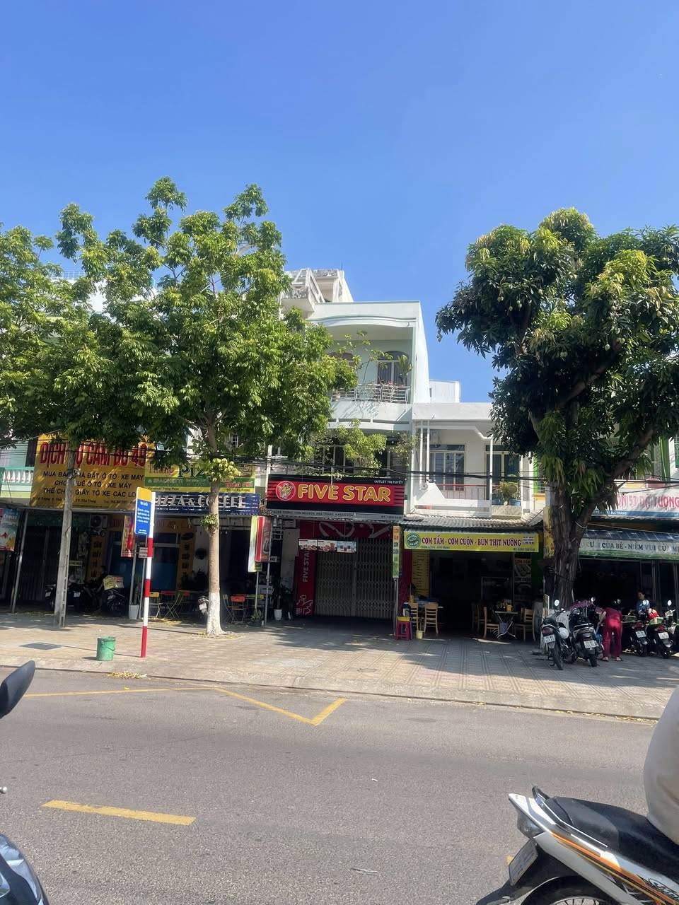 Bán nhà 3 tầng mặt Đường Hoàng Diệu, Nha Trang giá 14,2 tỷ.