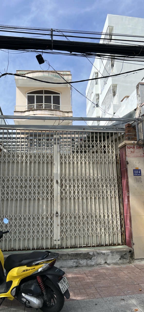 Bán nhà mặt tiền Lê Hồng Phong, Phước Long, Nha Trang