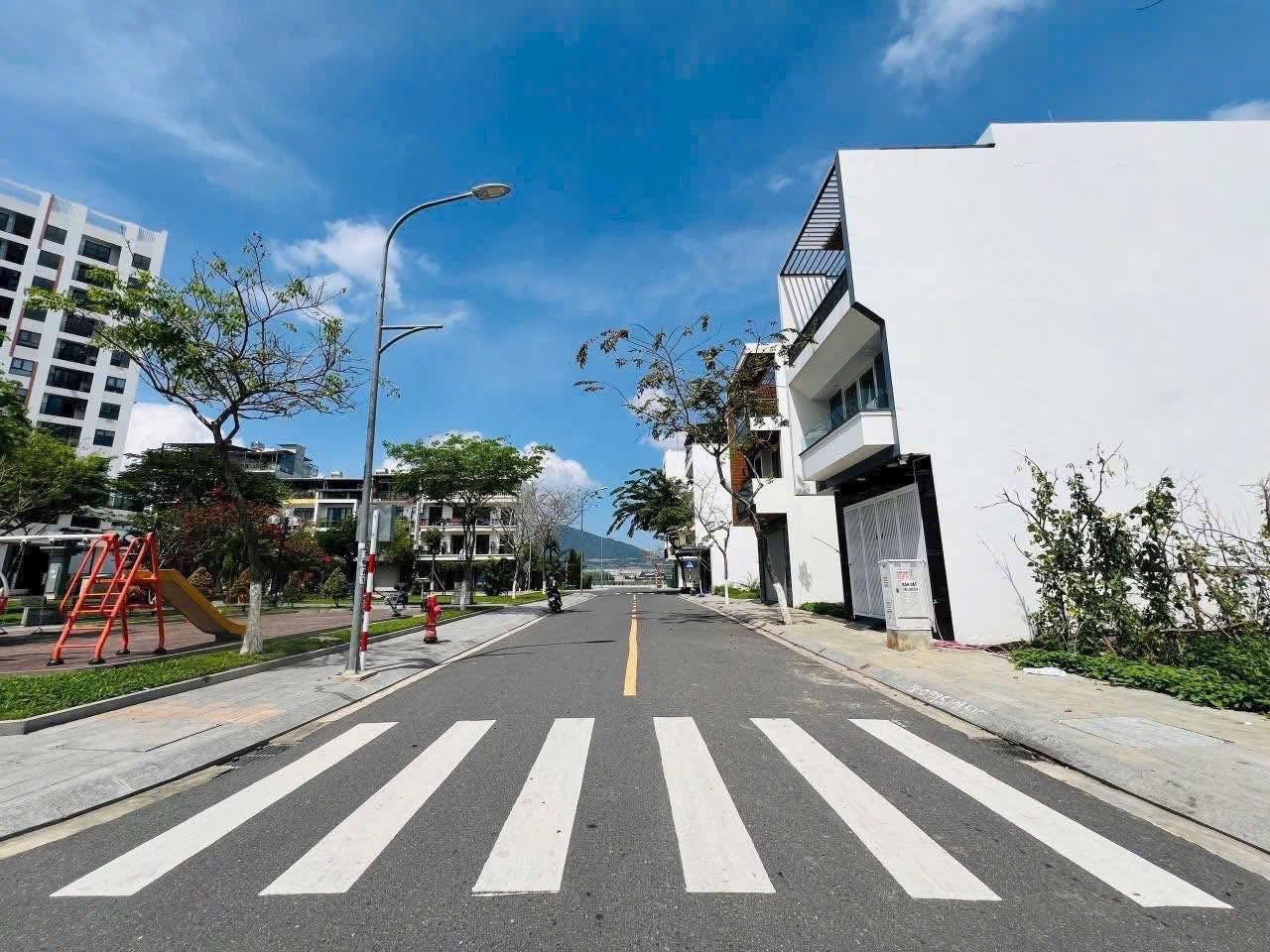 Bán đất VCN Phước Long 1 -Trực diện công Viên - Sát đường Vành đai 2.