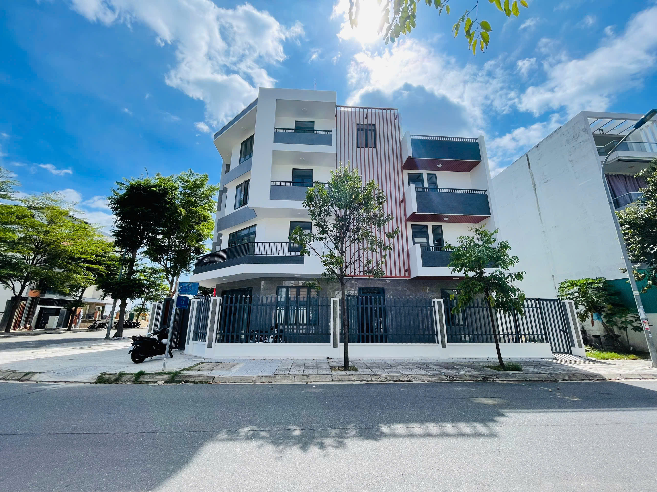 Căn góc siêu đẹp ngay KĐT An Bình Tân. Dt 160m2. Giá 16 tỷ