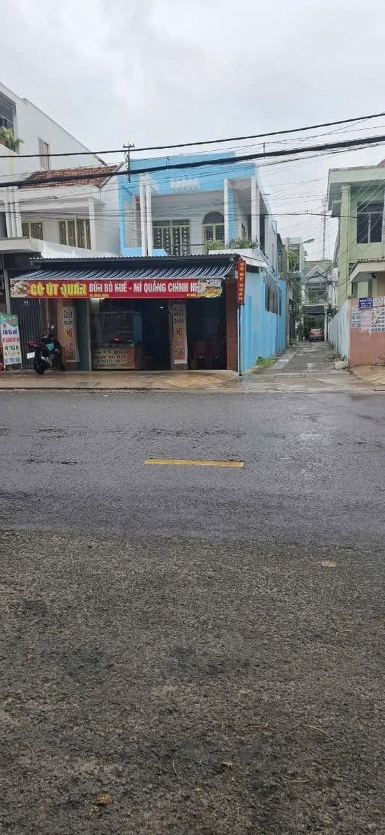 Bán Nhà 2 Tầng Hai Mặt Tiền Đường Dã Tượng Ngay Vòng Xoay, Công Viên, Nha Trang.