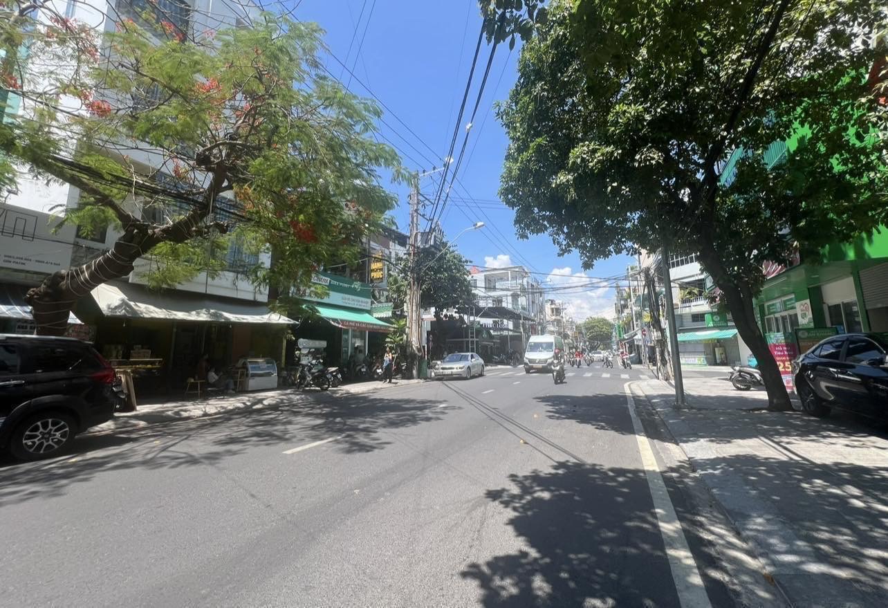 Bán nhà đường Ngô Gia Tự, Nha Trang, giá chỉ 170tr/m2