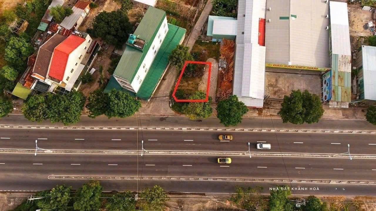 Bán Đất 2 mặt tiền Nguyễn Tất Thành, Phước Đồng, Nha Trang.